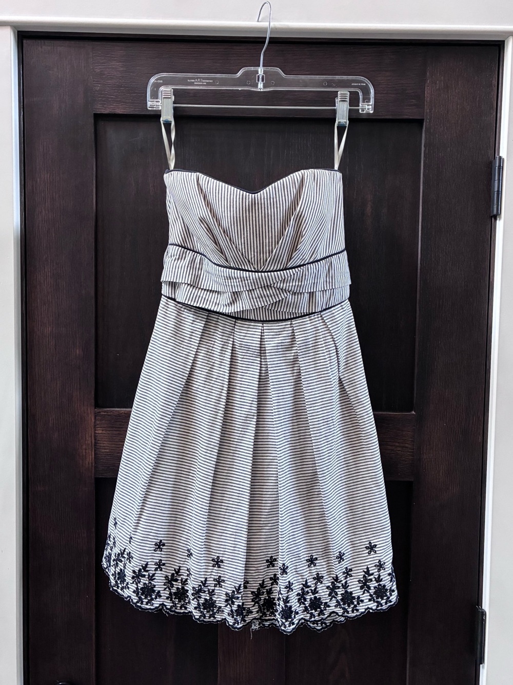 100% cotton Le Chateau White and Navy Strapless Dress with Embroidered Hem